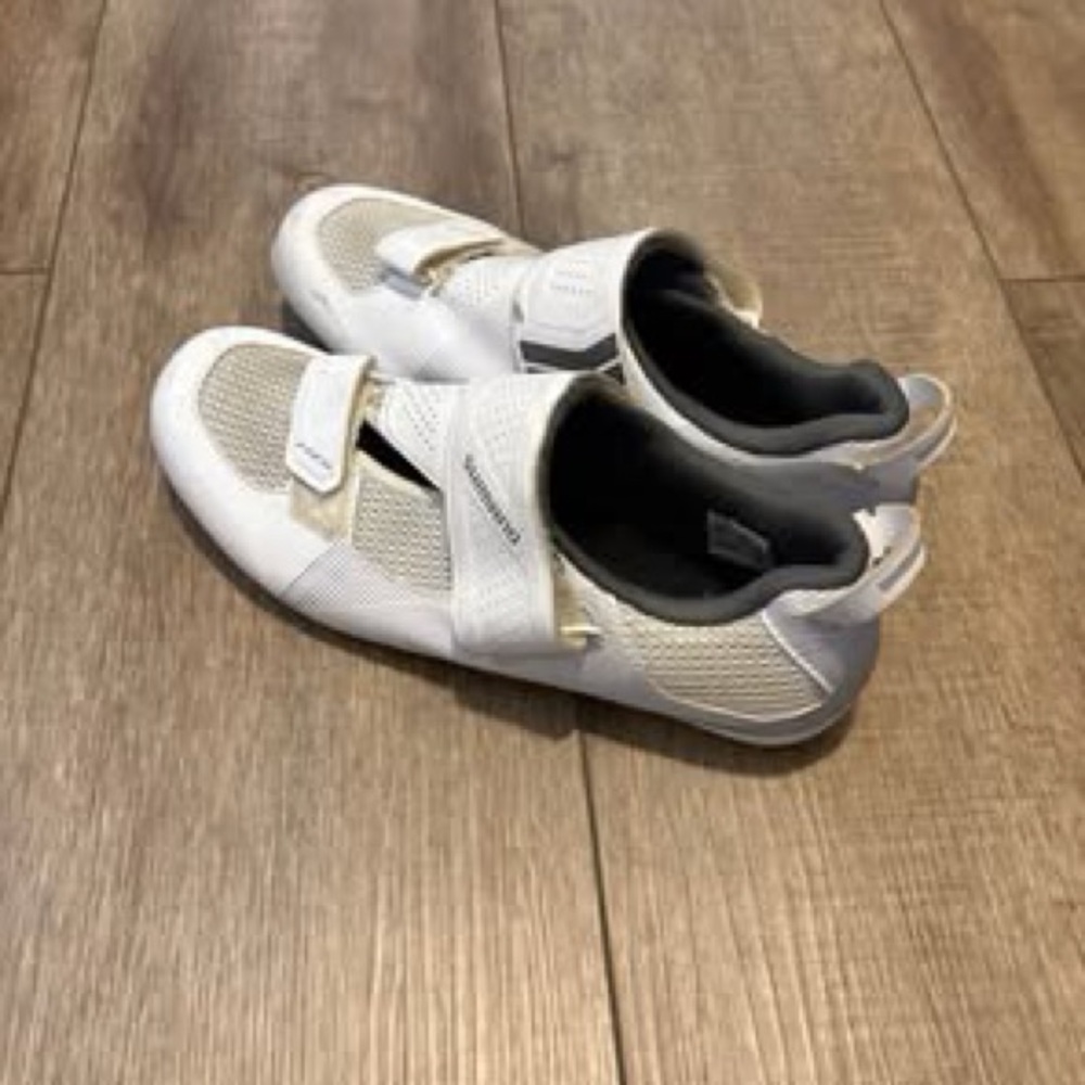 Shimano cycling white and Gray Shoes
